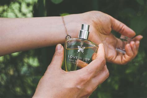 12 Best Cheap Perfumes That Smell Good Smelling Good On A Budget