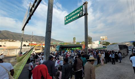 Bloquean Maestros De La Unipeg La Autopista Del Sol Anews