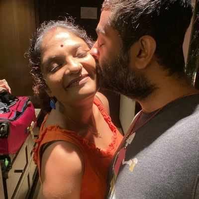 See PIC Arijit Singhs Rare PDA Moment With Wife Goes Viral Bengali