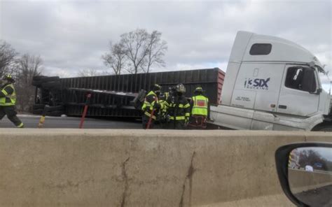 Southbound Lanes Of I 55 Blocked Near Lockport Street 1340 Wjol