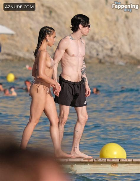 Fka Twigs And Jordan Hemingways Sexy Beach Day In Ibiza Aznude