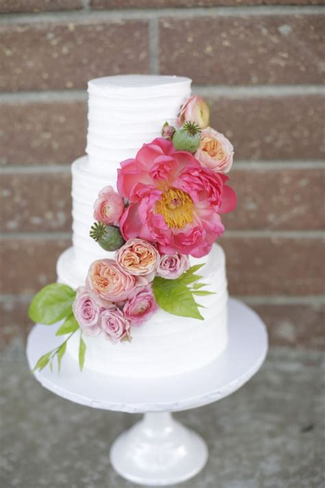 Rustic Iced Wedding Cake Simple Wedding Cake By Great Dane Bakery