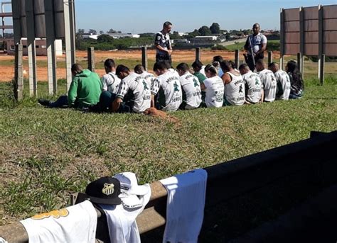 Torcedores Do Palmeiras S O Detidos Ap S Roubarem Santistas Na