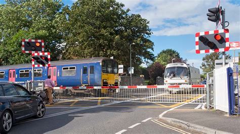 TRL Driver Behaviour At Protected Level Crossings