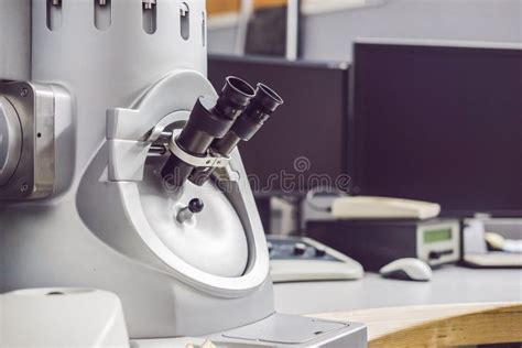 A Transmission Electron Microscope In A Scientific Laboratory Stock