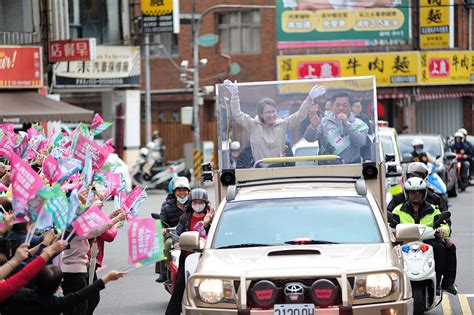 蕭美琴前來宜蘭 陪陳俊宇車隊掃街 中華日報 中華新聞雲