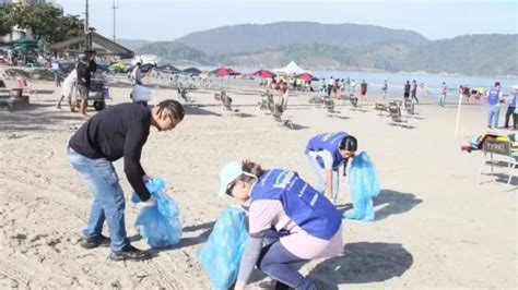 Praia De Santos Livre Do Lixo Mutirão Retira Mais De 7 Kg De Resíduos