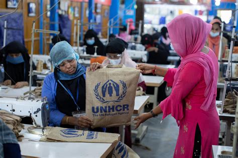 ACNUR y el Fondo de Solidaridad Islámica para el Desarrollo crean el