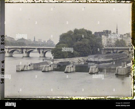 Paris St Arr France Le Barrage De La Monnaie Pont Neuf Et Le De