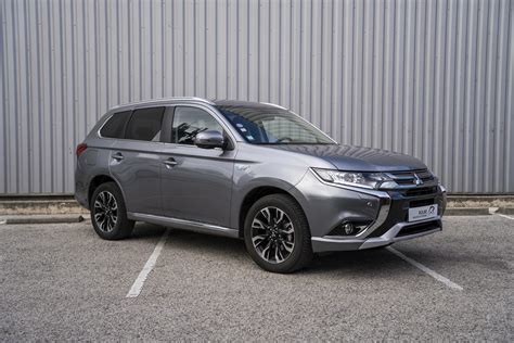 Mitsubishi Outlander I Phev Hybride Rechargeable Essence