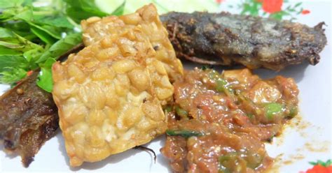 Resep Pecel Lele Sambal Ala Warung Tenda Oleh Yeni Tirtasiwi Cookpad