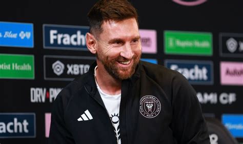 Lionel Messi Makes Brutal PSG Transfer Admission After Complete