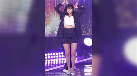 오하영 직캠 덤더럼 Apink Dumhdurum hayoung focus fancam 200425 YouTube