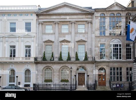 15 St Jamess Square Greek Revival Architecture Stock Photo Alamy