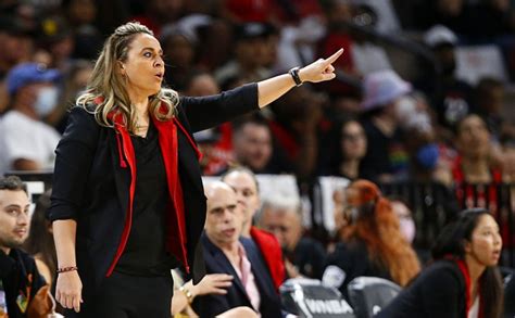 Becky Hammon Wins Wnba Coach Of The Year In First Season With Aces