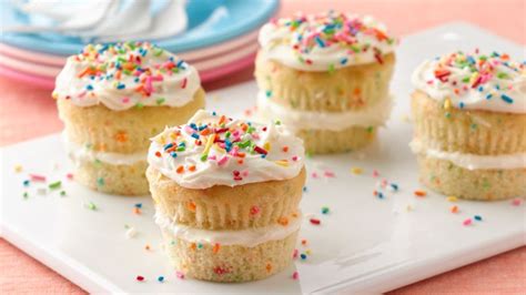 Layered Sprinkle Cupcakes Recipe