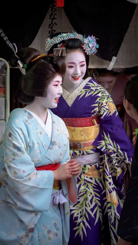 Oiran And Geisha The Geiko Chisako And The Maiko Mikako Both From