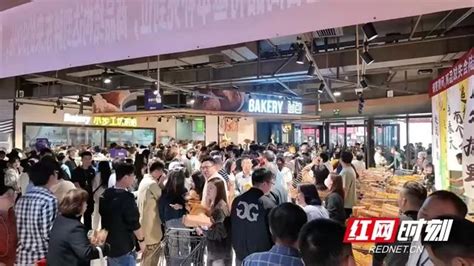 胖东来“加持”效果初显！步步高超市调改首店日销飙升至100万元澎湃号·媒体澎湃新闻 The Paper