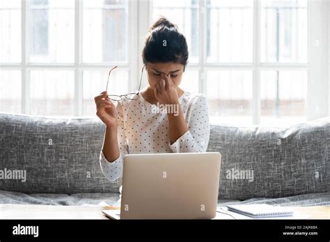 Chica Borrosa Fotografías E Imágenes De Alta Resolución Alamy