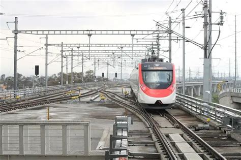 La Jornada Inauguran primer tramo del Tren Interurbano México Toluca