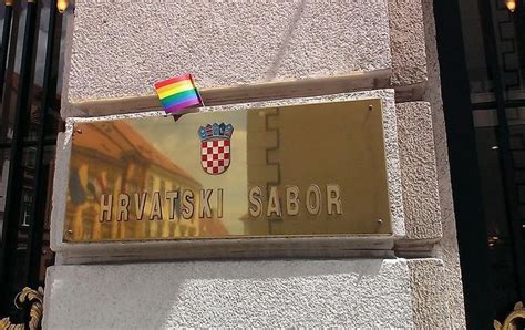 Odnos Politi Kih Stranaka I Medija Prema Lgbt Populaciji Oblak