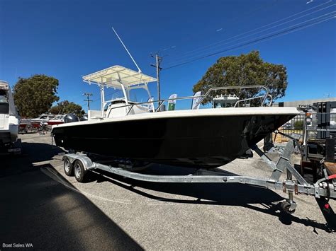 Longreach 24 Centre Console 2022 Twin Yamaha 115hp 4stroke Motor 15hrs