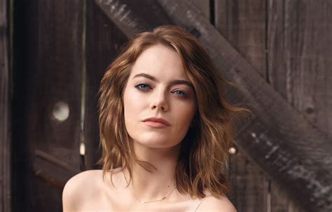 Wallpaper Look Girl Face Hair Chain Shoulders Emma Stone For