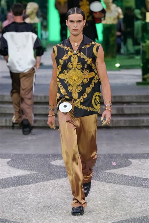 Versace Spring Shawn Dolorita