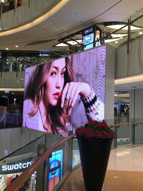 Indoor Full Color Video P Led Commercial Advertising Display Screen