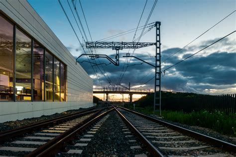 デスクトップ壁紙 空 車両 列車 鉄道駅 電気 セビリア レール エスパ シエロ ヌーブス アンダルシア トレン できた ビア ライン トラック 首都圏