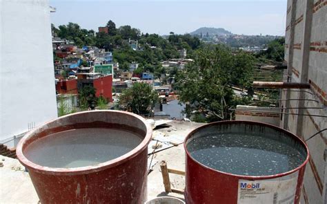 Sin Agua En Colonia De Xalapa Vecinos Bloquean Avenida Ruiz Cortines