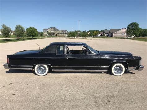 Seller of Classic Cars - 1979 Lincoln Continental (Black/Black)