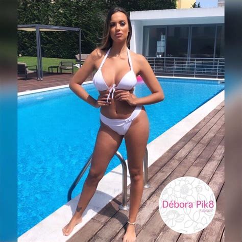 Hot Sexy Debora Picoito Bikini Pics