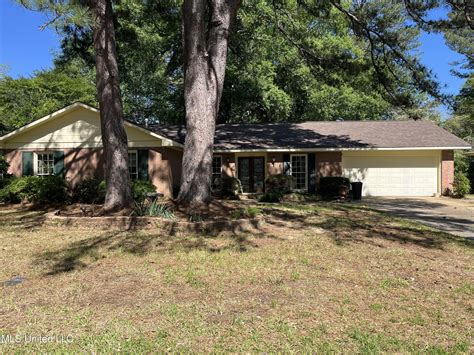 5154 Sunnyvale Drive Jackson Ms 39211 Mls 4078184 Century 21