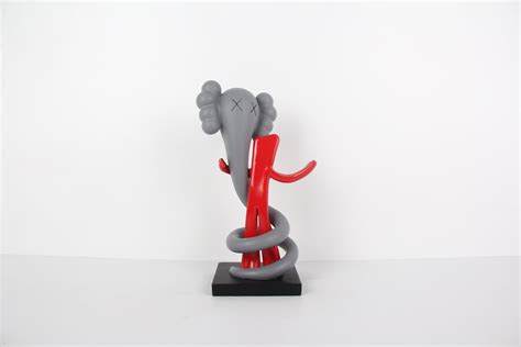 ARTISTIC KAWS SCULPTURE – Mad About Decor