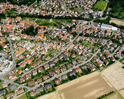 Biberach Von Oben Ortsansicht Am Rande Von Landwirtschaftlichen