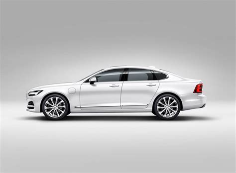 2018 Volvo S90 T8 Twin Engine Phev With 400hp Reaches America From 63 650 Carscoops