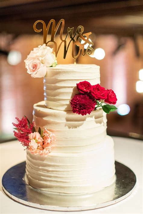 Simple Homecoming Wedding Cake Designs