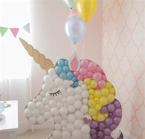 Sur Pinterest 1001 idées déco licorne pour un anniversaire fille