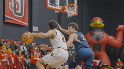 Redhawks Mens Basketball Earns Riveting Homecoming Win The Spectator