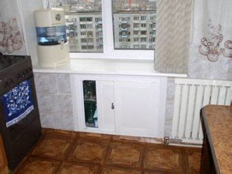 Подвесной холодильник (17 фото): навесная настенная модель для дома на ...