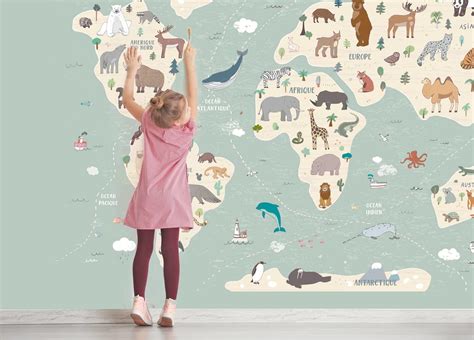 Papier Peint Carte Du Monde Animaux Baby Wall