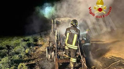 incendio  frazione veglia  cherasco distrutto  trattore