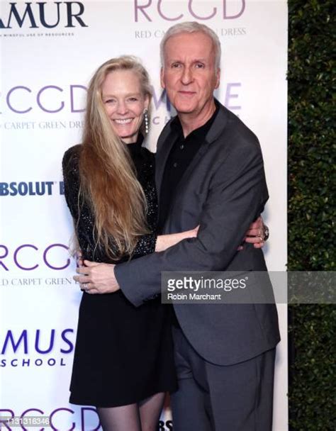 James Cameron Suzy Amis Stock Fotos Und Bilder Getty Images