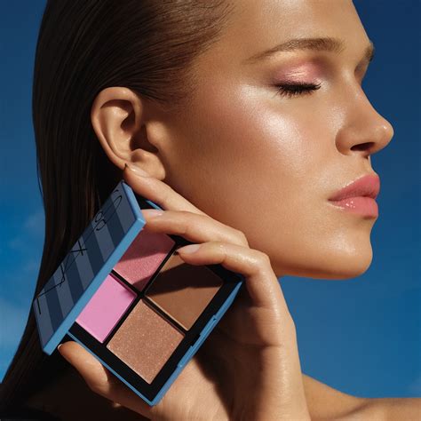 NARS Hot Escape Cheek Palette Palette Visage Notino Be
