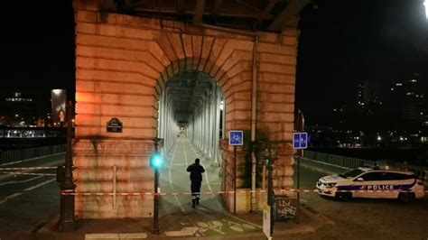 Attaque à Paris les deux personnes blessées sont en bonne santé