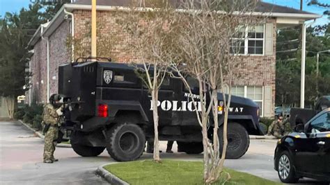 Slidell Police Swat Investigation Ends With Peaceful Surrender At