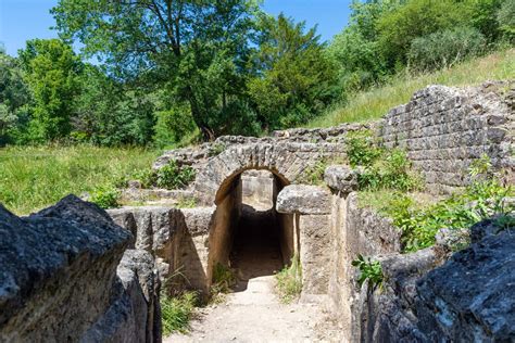 Vallée de lEure à Uzès balade de charme dans le Gard