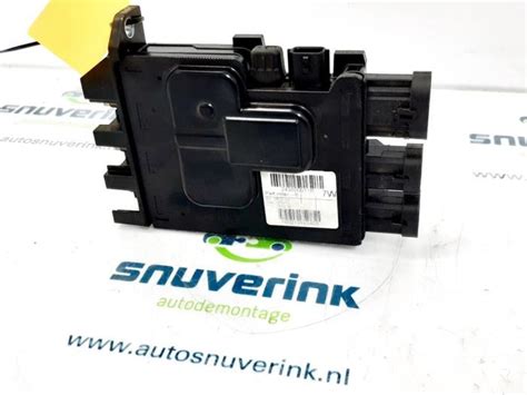 Fuse Box Renault Megane III Berline 1 5 DCi 110 243800011R VALEO