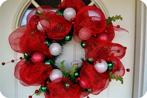 The Sparacino Chronicles: Christmas Deco Mesh Wreath Tutorial